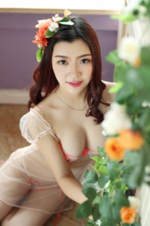 年轻的妈妈免费
